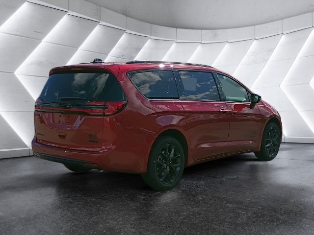 2027 Chrysler Pacifica Select AWD
