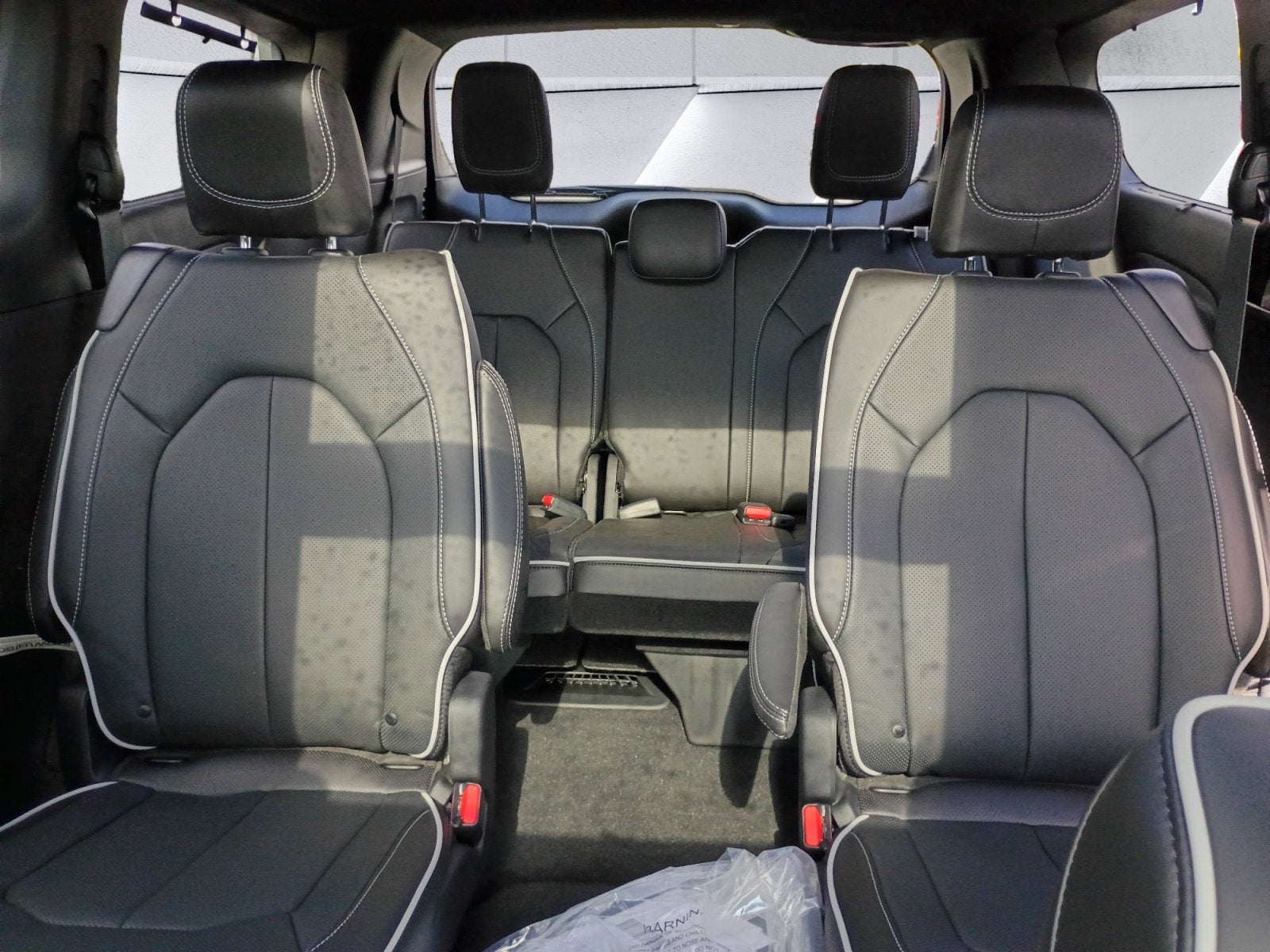 2027 Chrysler Pacifica Limited AWD S