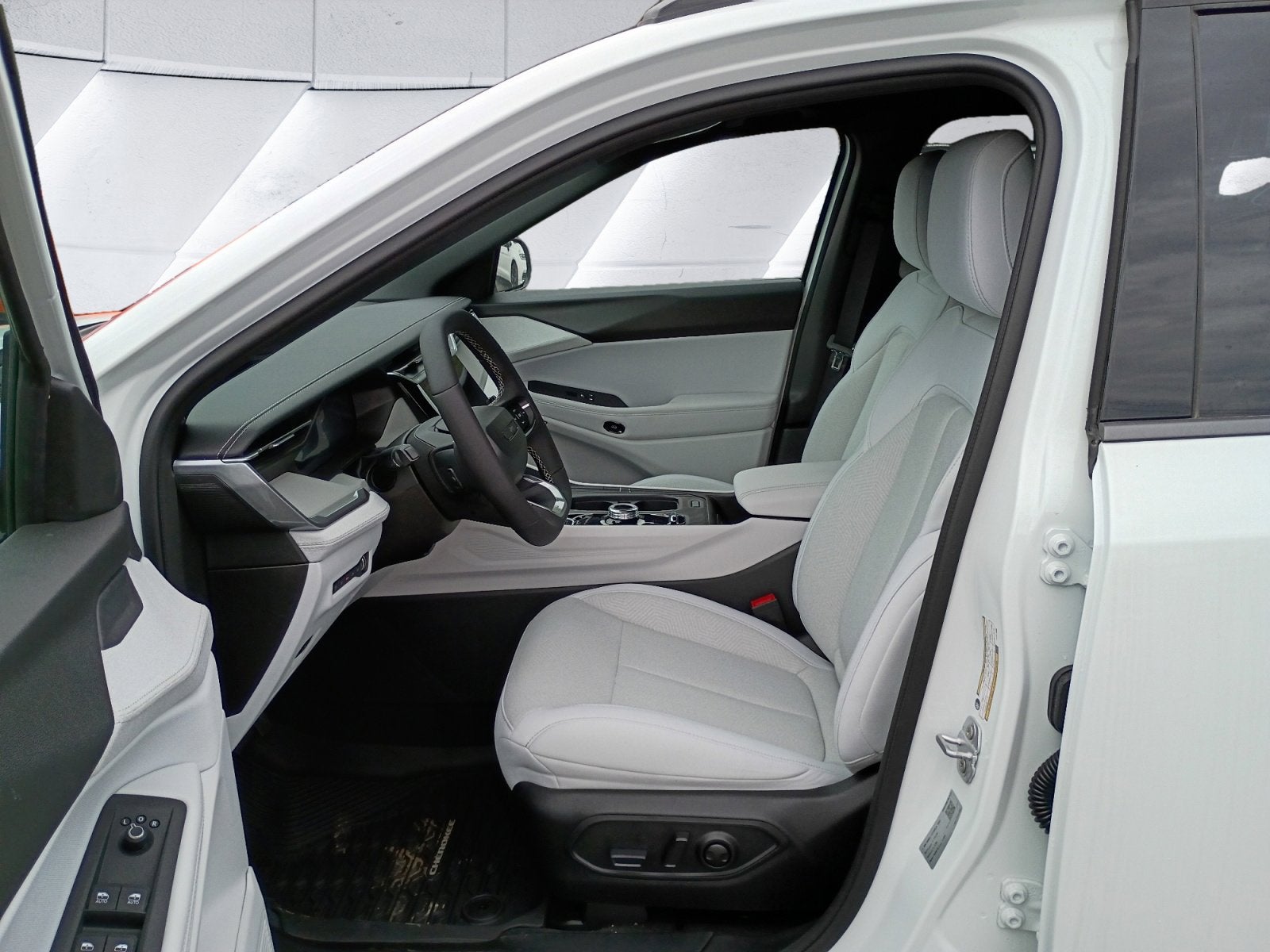 2026 Jeep Cherokee Laredo