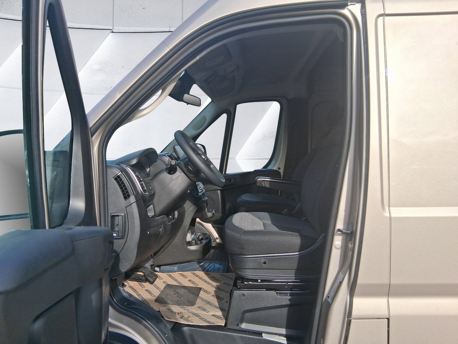 2026 RAM ProMaster Cargo Van Base SLT 136" WB