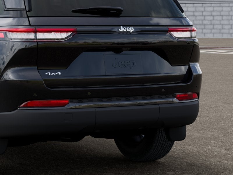 2027 Jeep Grand Cherokee Laredo X