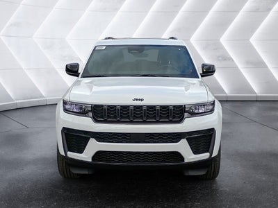 2027 Jeep Grand Cherokee Laredo Altitude