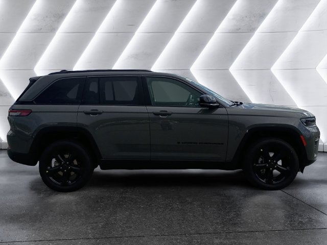 2027 Jeep Grand Cherokee Limited